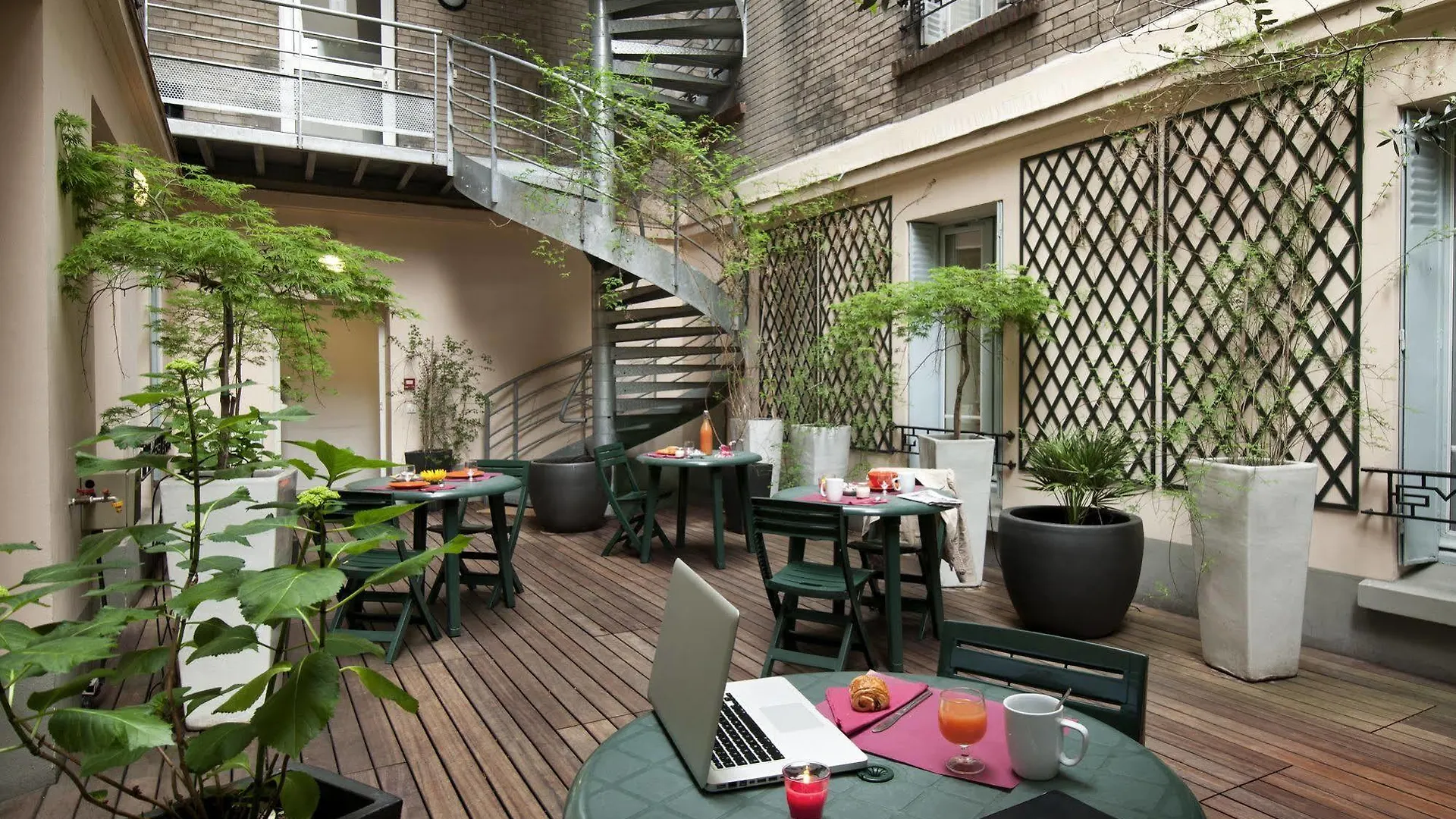 **  Aparthotel Adagio Access Paris Philippe Auguste Fransa